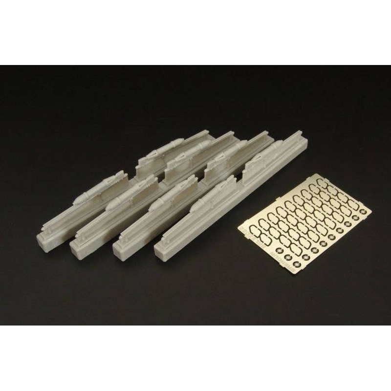 1/32 Soviet Rockets RS82