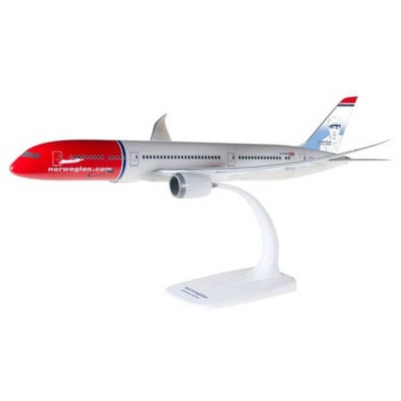1/200 (Snap) 787-9 Norwegian Air Shuttle G-CKMU Babe Ruth
