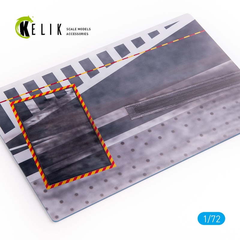 1/72 Charles de Gaulle Deck - Base - Acrylic 3 mm (280 x 180 mm) (170 g)