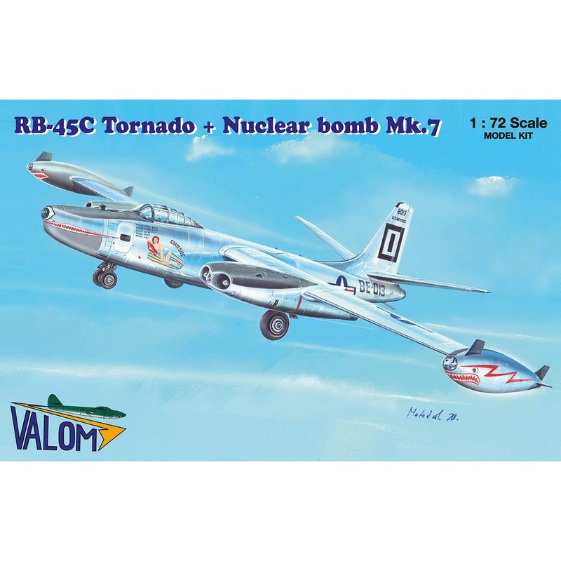 1/72 N.A. RB-45C Tornado + Nuclear Bomb Mk.7 (incl. cart)