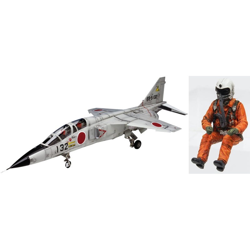 1/72 Air Self-Defense Force Training Aircraft T-2 Late Model with Pilot Figure
