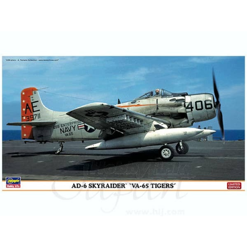 1/72 AD-6 Skyraider VA-65 Tigers Ltd.