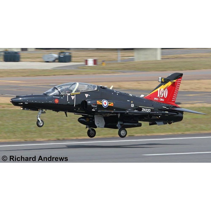 1/32 BAE Hawk T2