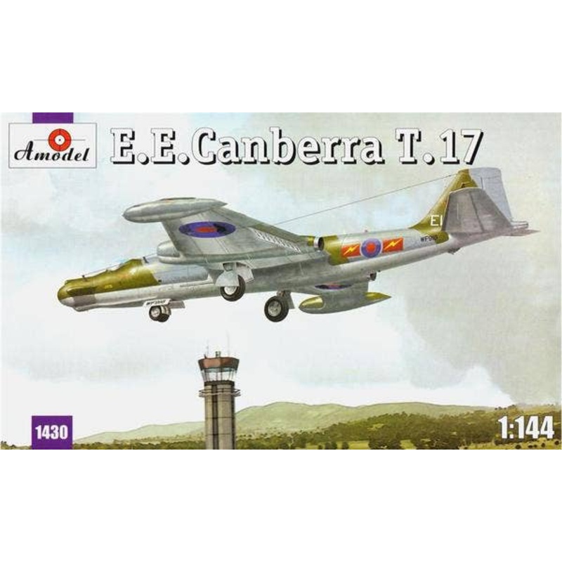 1/144 E.E.Canberra T.17