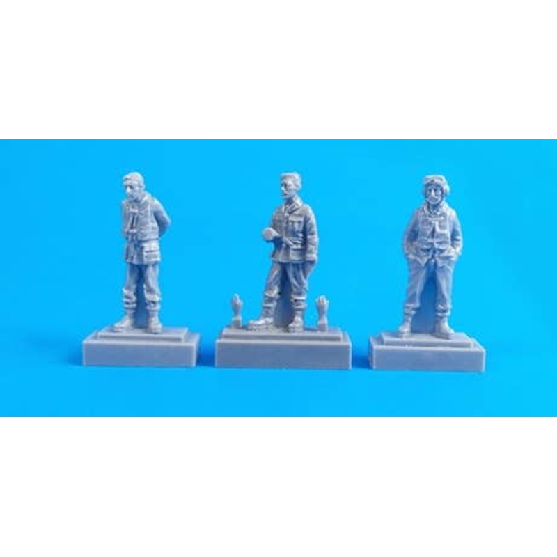 1/72 Fairey Barracuda Mk.II, Mk.III Crew Members Standing (3 fig.)
