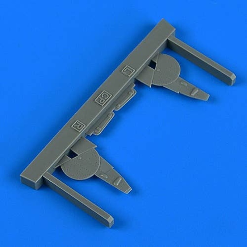 1/72 La-5 undercarriage covers for Clear Prop