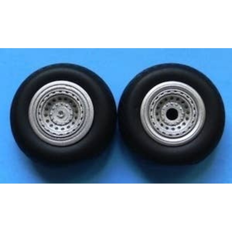 1/72 B-17 Wheels - Radial tread