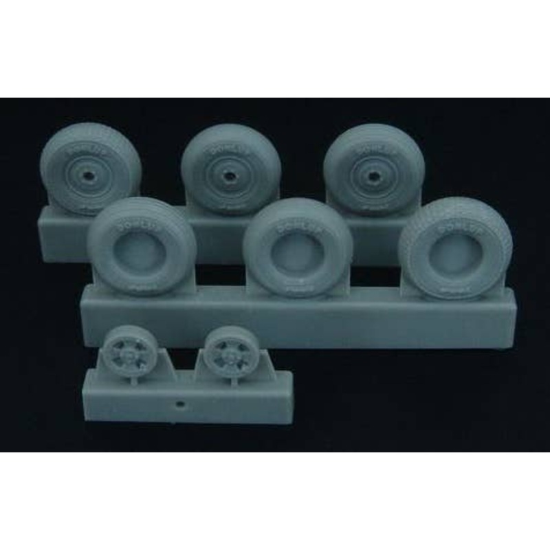 1/48 Spitfire 4 Spoke Wheels Set (3 Types of Tires)