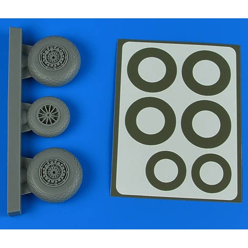 1/48 B-26K Invader Wheels & Paint Masks - Early - Diamond Pattern