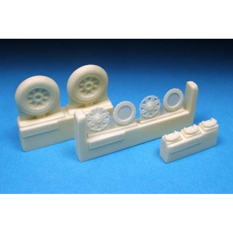 1/48 F8F-1 Bearcat Mainwheels (for Academy, Hobby Boss & Testors)