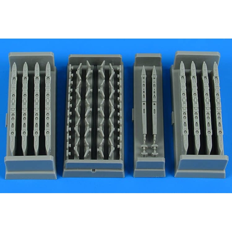 1/48 Su-25 Frogfoot wing pylons - early (for Zvezda)