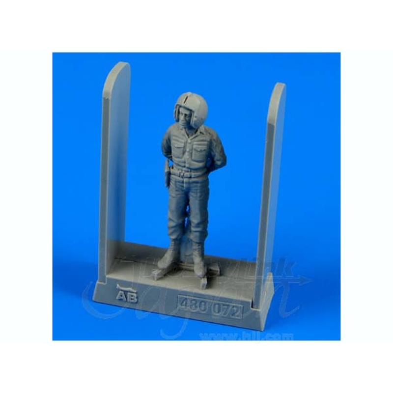 1/48 U.S. Air Force Training Instructor (Vietnam War)