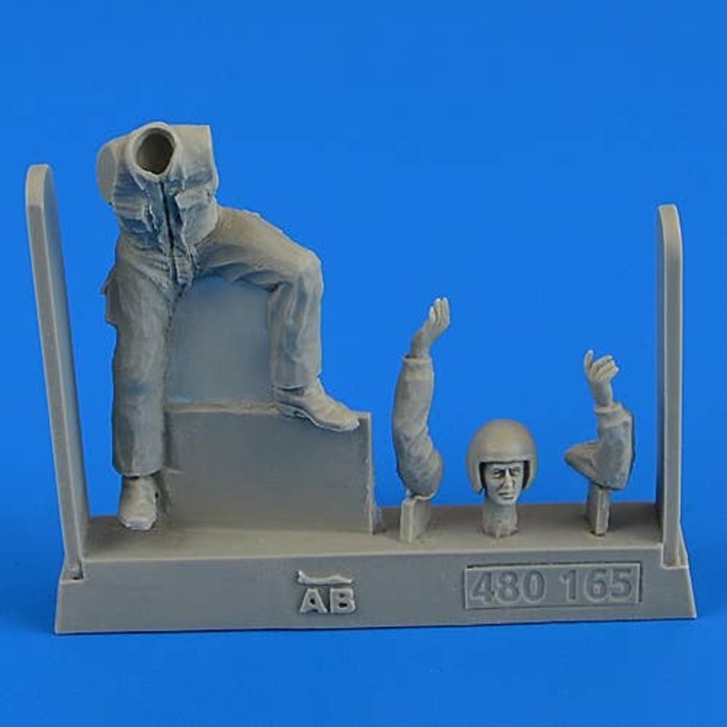 1/48 Warshaw Pact Aircraft Mechanic - Part 1