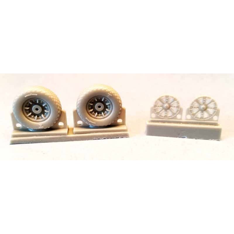 1/48 Diamond Pattern Wheel for F4U Corsair/F6F Hellcat