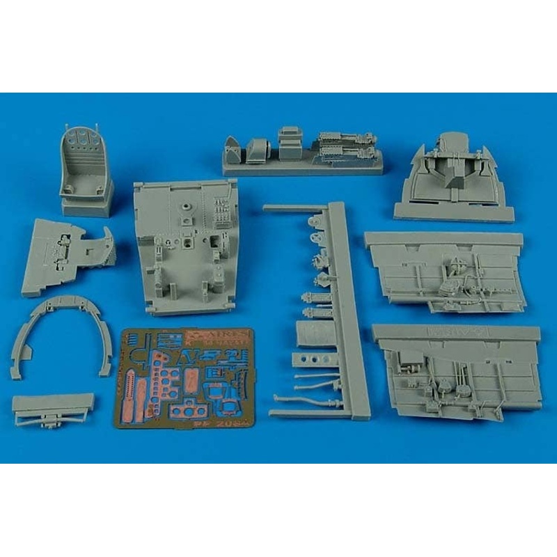 1/32 Nakajima Ki84 Hayate Cockpit Set (for Hasegawa)