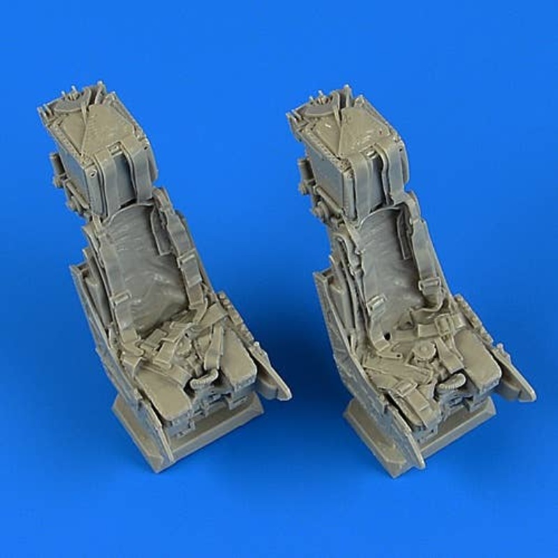 1/32 Panavia Tornado Ejection Seats with Safety Belts (for Revell)