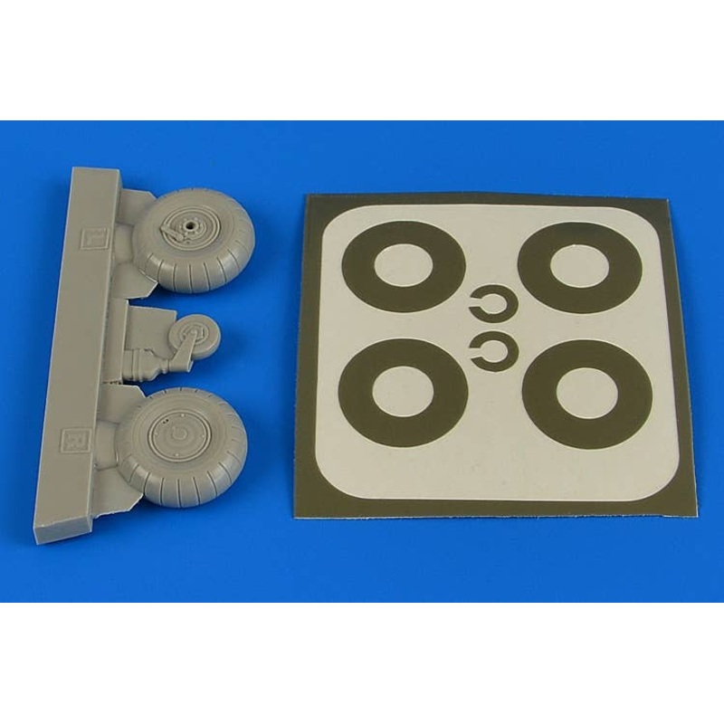 1/32 Bucker Bu 131 Wheels & Paint Masks Transverse Tread with Disc Cover (for ICM)