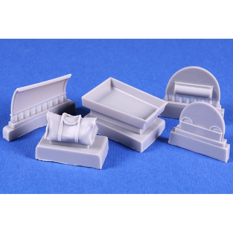 1/32 DH.82 Tiger Moth Luggage Box for ICM