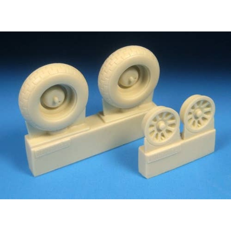1/32 P-51 Mustang Wheel (Block Tread) (for Revell)
