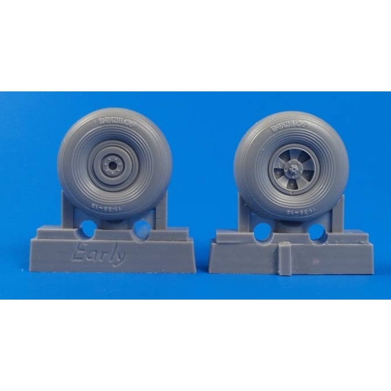 1/32 Tempest Mk.V-Typhoon Mk.I Main Wheels Early Type (Special Hobby, Pacific Coast)