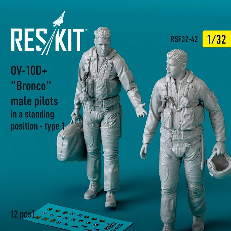 1/32 OV-10D+ Bronco male pilots (in a standing position - type 1) (2 pcs) (3D Printed)
