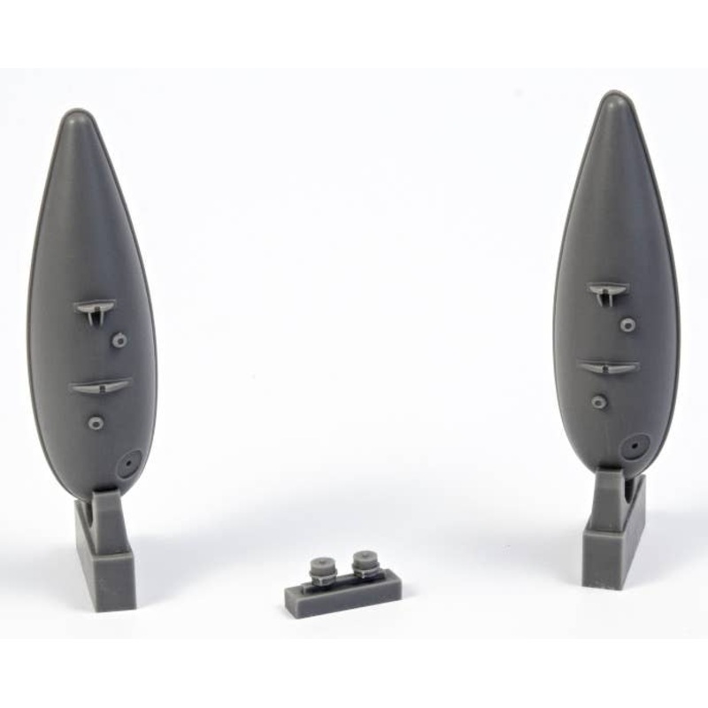 1/32 P-51D Mustang Metal Drop Tank w/Jutting Filler Neck (2 pcs) (for Revell)