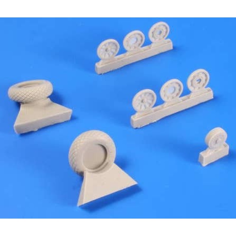 1/32 P-51D Mustang Wheels (Diamond Tread Pattern)