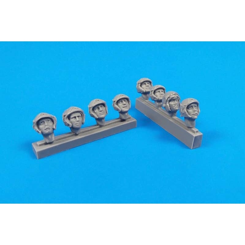 1/32 Universal Military Pilot Heads w/Helmets (8pcs)