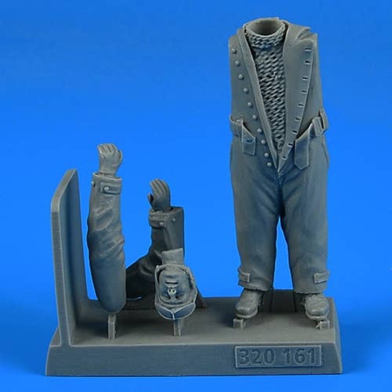 1/32 German and Austro-Hungarian WWI Pilot 1