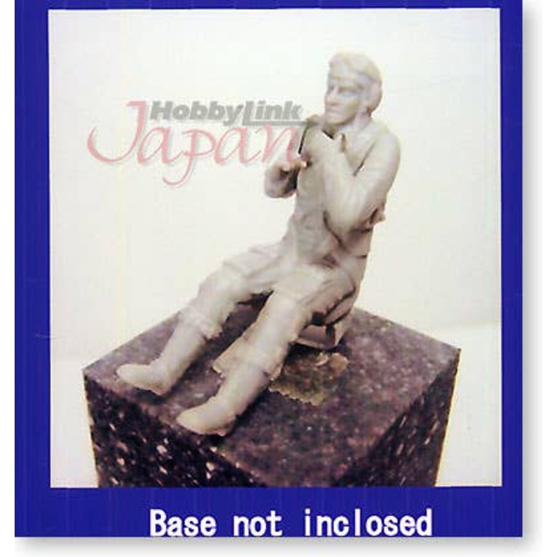 1/32 Hans Ulrich Rudel Sitting Pose
