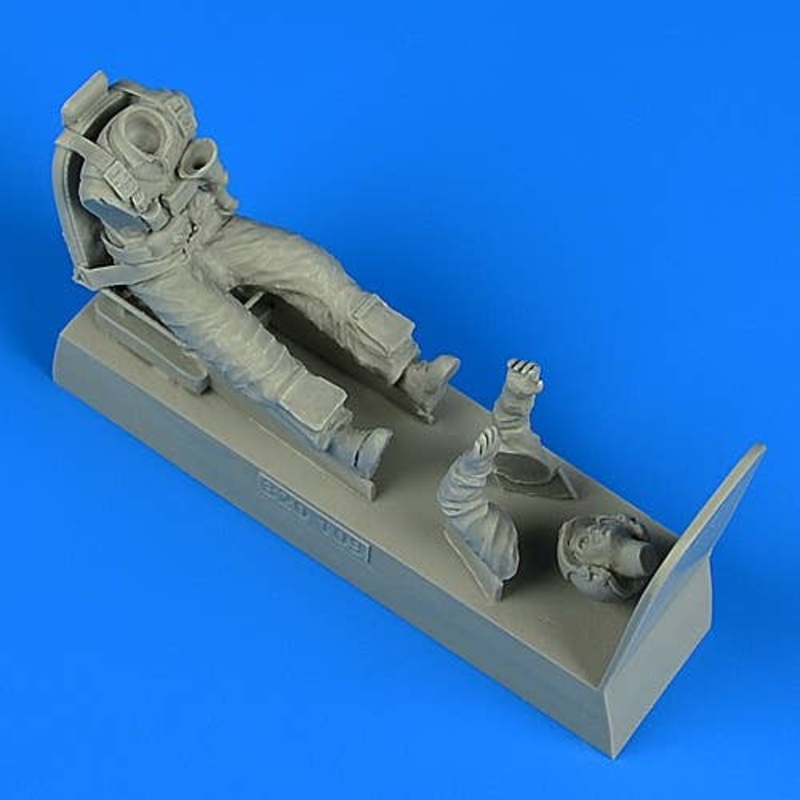 1/32 USAF Pilot with Seat for A-1H Skyraider (for Trumpeter/Zoukei-mura)