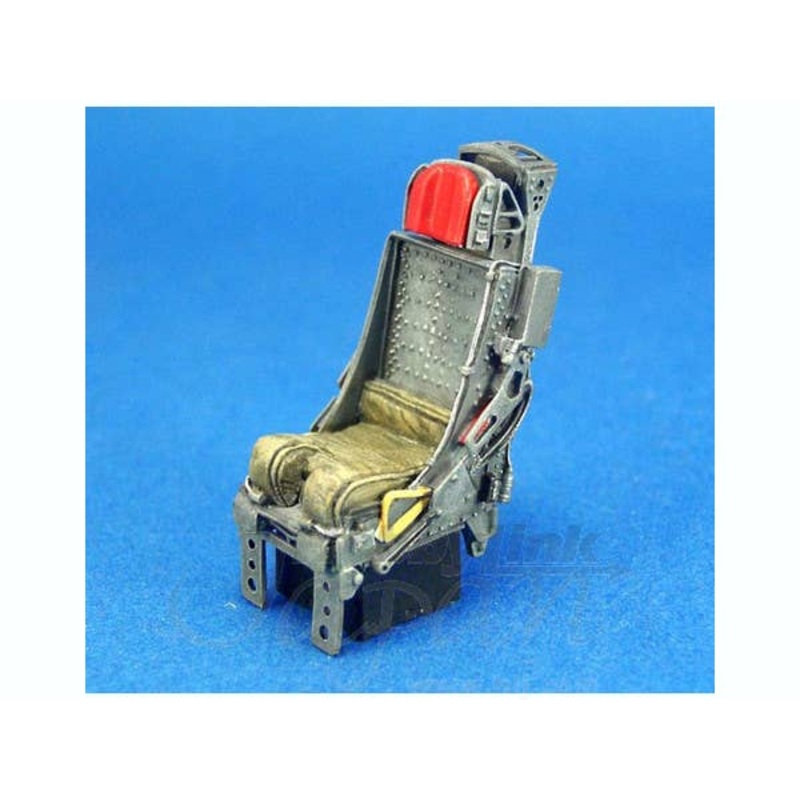 1/32 F-105 Thunderchief Seats w/o Belts (2)