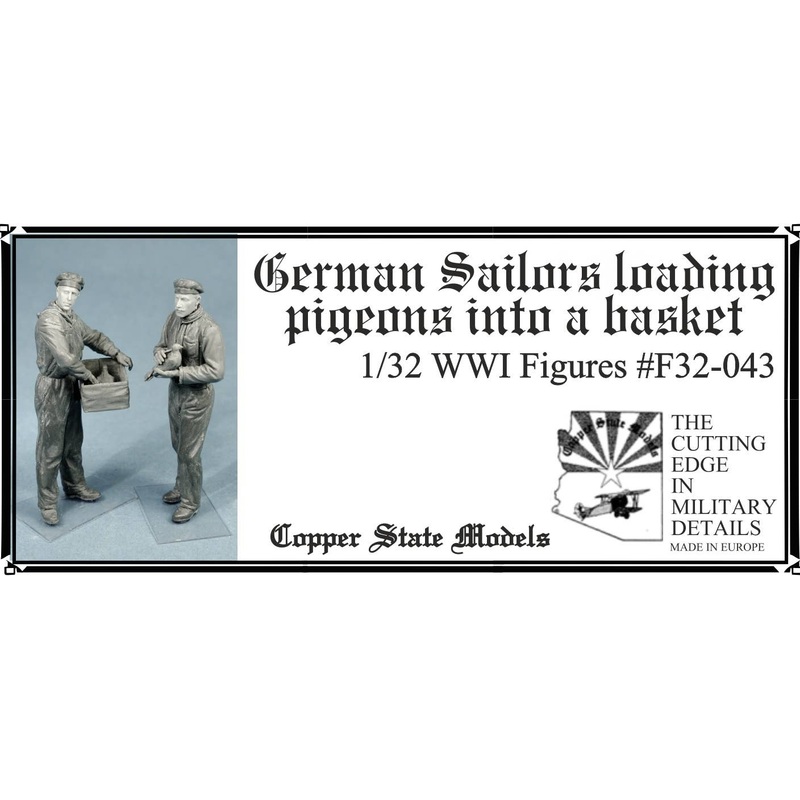 1/32 German Sailors with Pigeons
