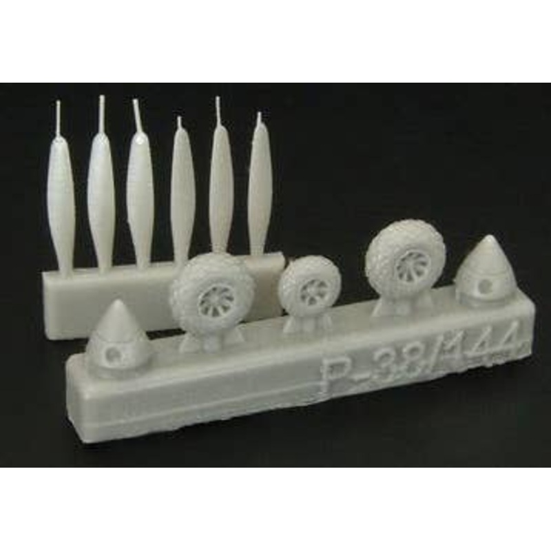 1/144 P-38 Wheels + Proppelers (for Fujimi)