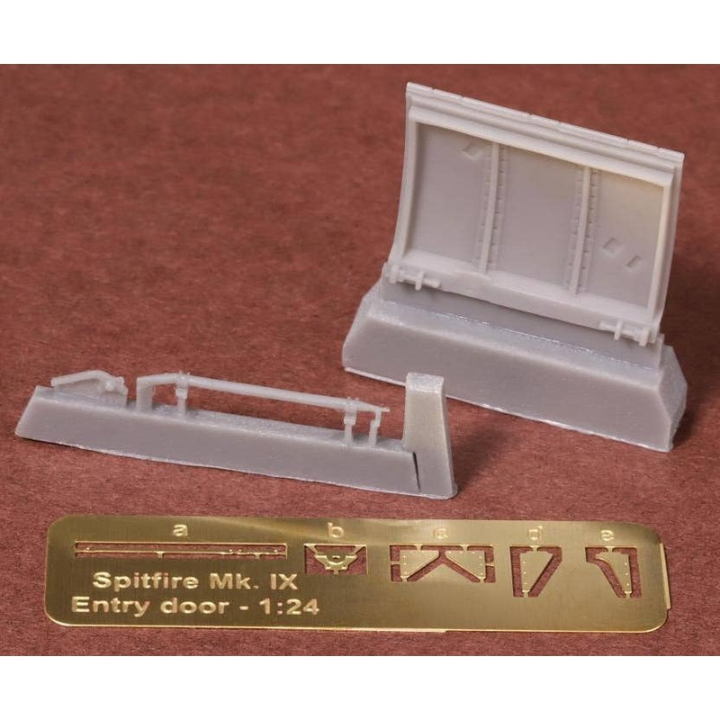 1/24 Supermarine Spitfire/Seafire entrance door