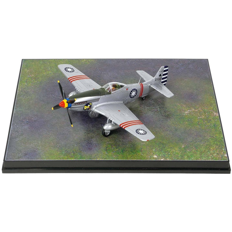 1/72 Taiwan Air Force P-51D Mustang 4th Battalion 21st Squadron Tei Eitatsu Squadron Commander 1949 Completed (Reissue)