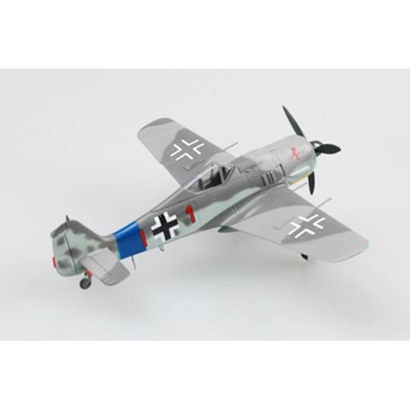 1/72 Fw190A-8 "Red 8", Flown by Lt. Hans Dortenmann, Commander of 12./JG 54, France Summer 1944