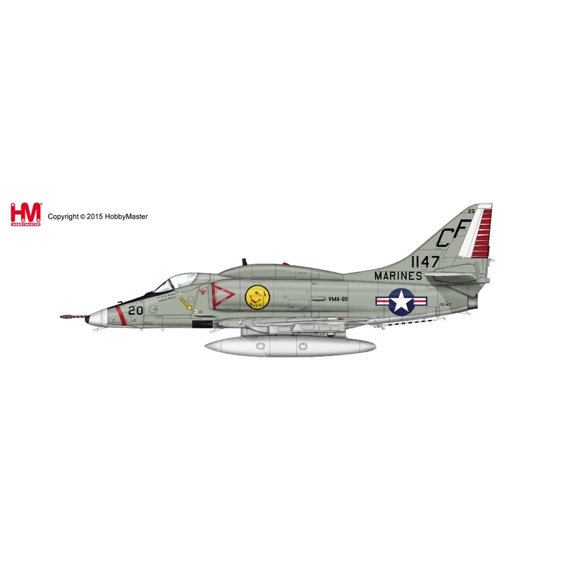 1/72 A-4E Skyhawk VMA-211 Churai Base 1968