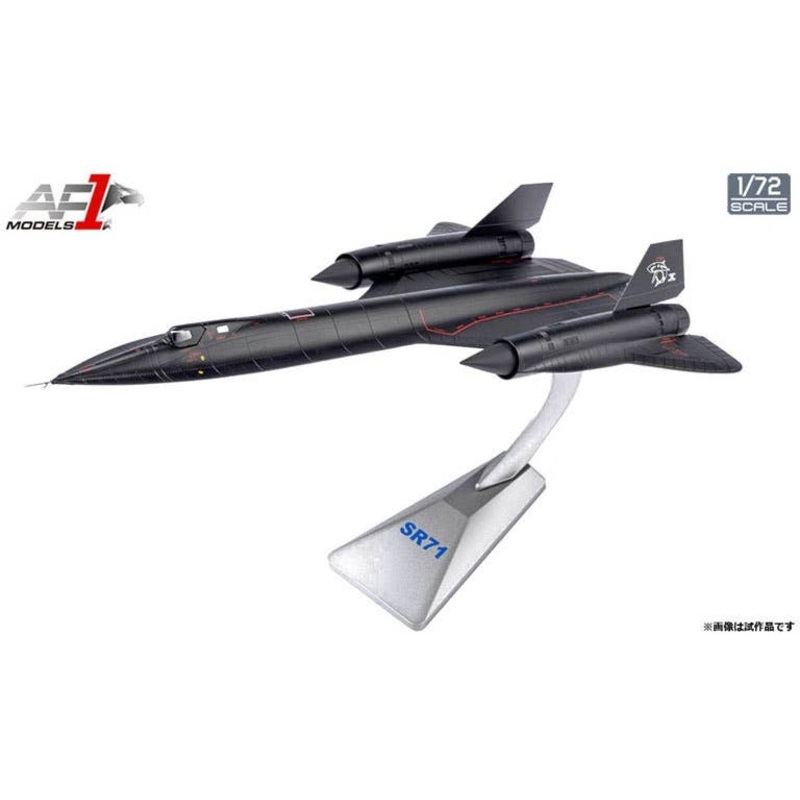 1/72 SR-71 BLACK BIRD 61-17960 (Shark on tail)