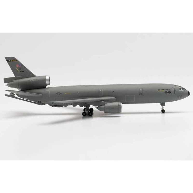 1/500 Kc-10 Us Air Force 305Amw 2Nd Aerial Refueling Squadron Mcguire Base 84-0188