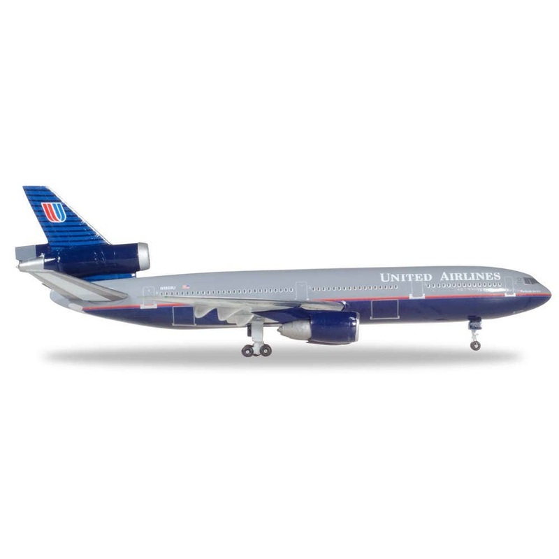 1/500 DC-10-30 United Airlines Battleship N1858U