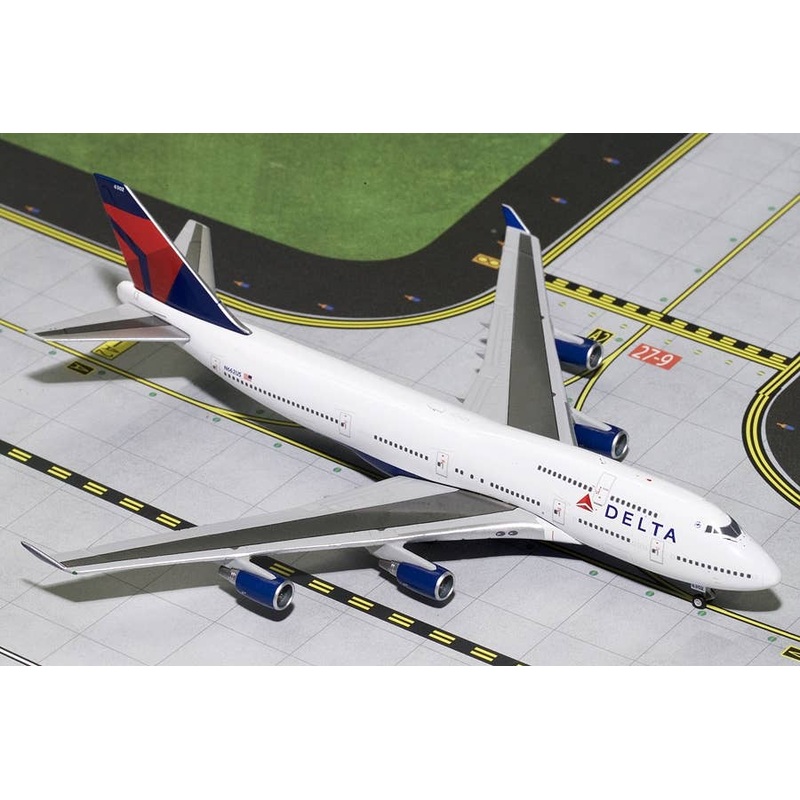 1/400 747-400 Delta Air Lines N662US
