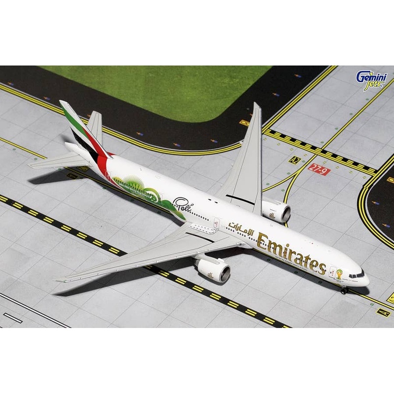 1/400 777-300ER Emirates "World Cup 2014" A6-EGE