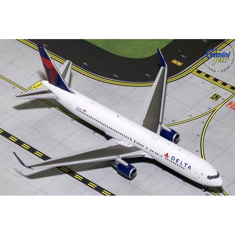 1/400 Delta Air Lines 767-300ER(W) N173DZ