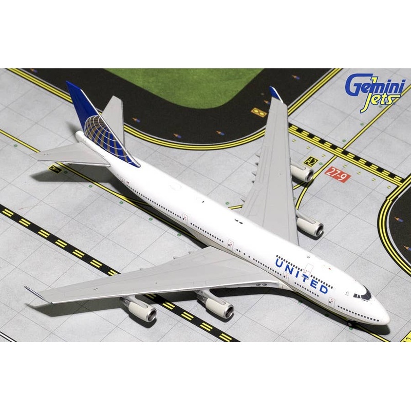 1/400 N105UA United Airlines