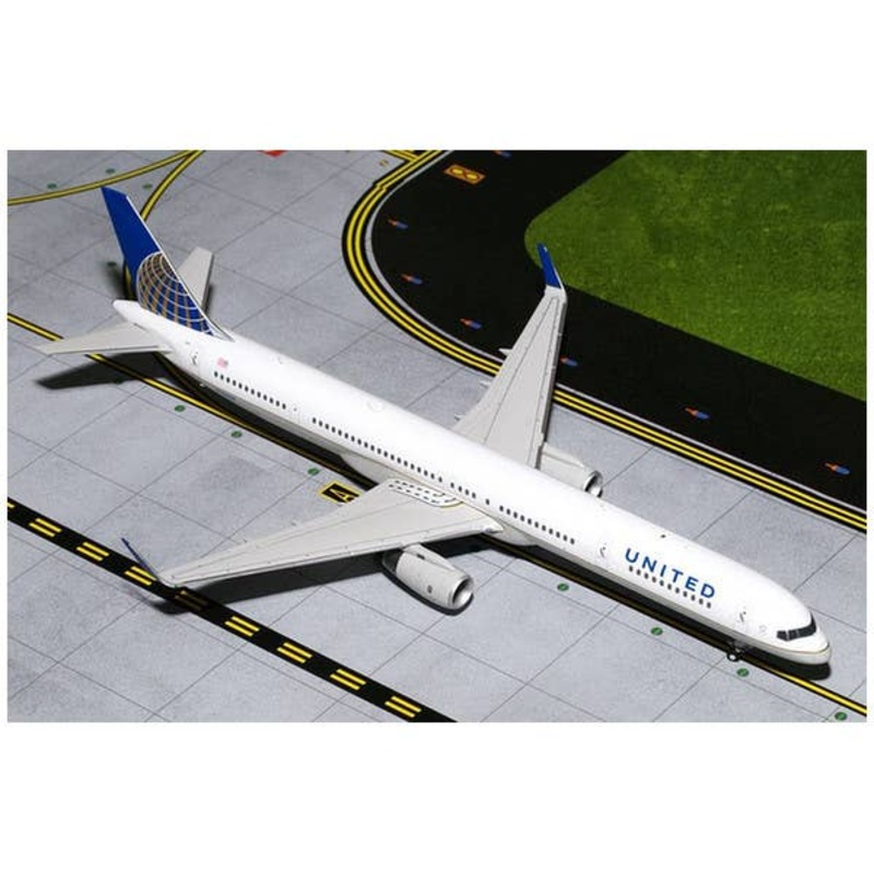 1/200 757-300 (W) United Airlines N75858