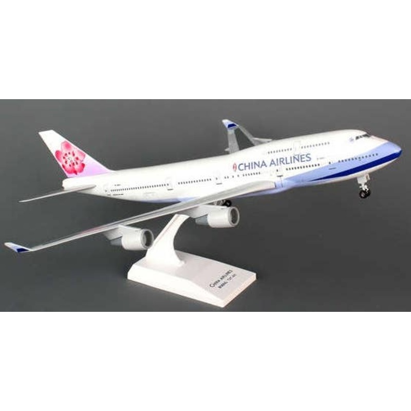 1/200 747-400 China Airlines REG #B-18201 (With Gear)