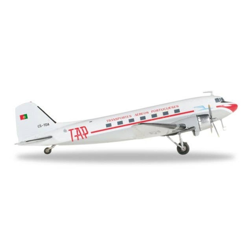 1/200 DC-3 TAP Air Portugal CS-TDA