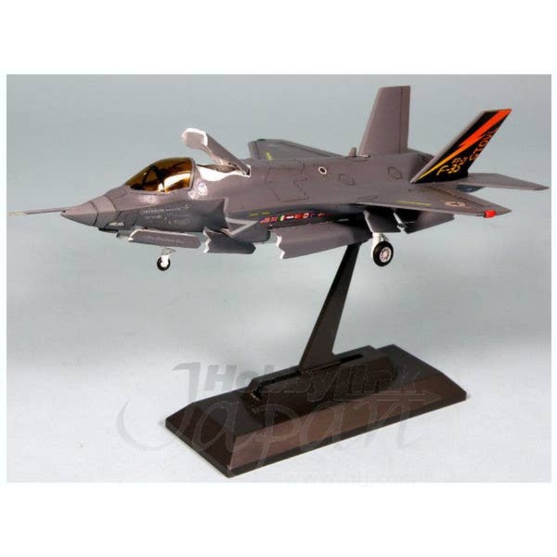 1/144 F-35B Lighting II VTOL Completed