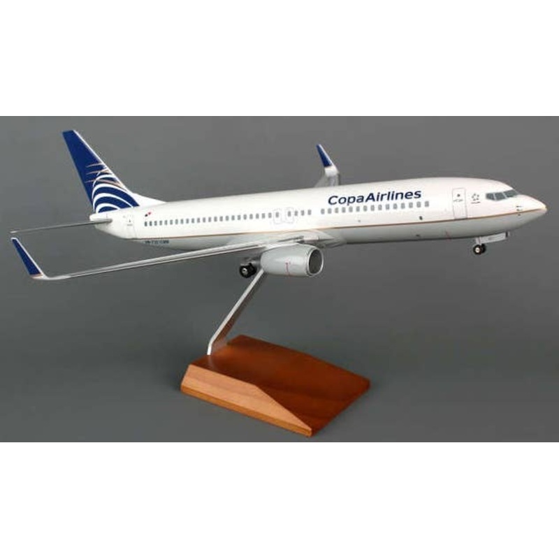 1/100 737-800 Copa Airlines (With Gear and Wooden Stand)